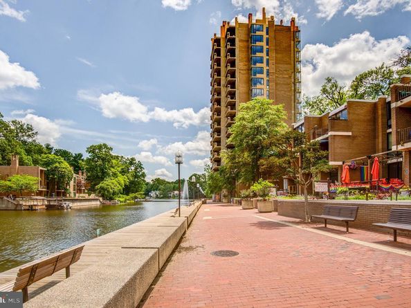 1642 Chimney House Road, Reston VA 20190