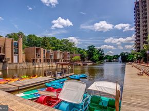 1642 Chimney House Road, Reston VA 20190