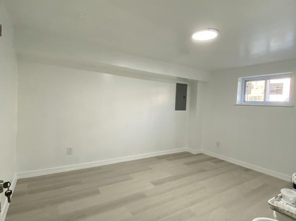 1427 Robbins Avenue, Philadelphia PA 19149