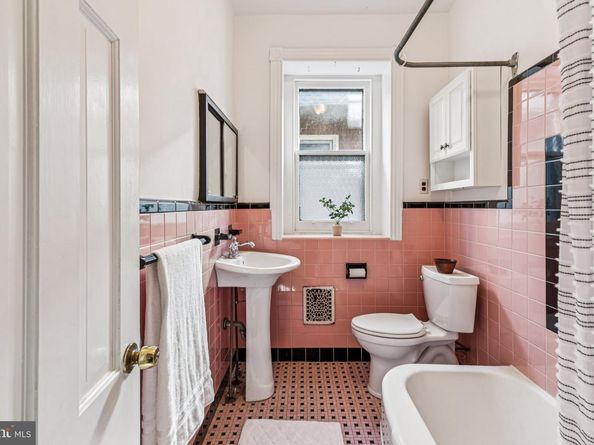 4812 Beaumont Avenue, Philadelphia PA 19143