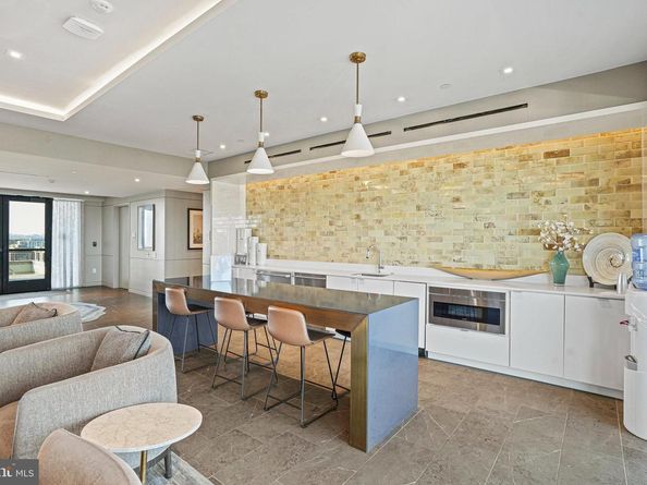 1211 Van Street SE 501, Washington DC 20003