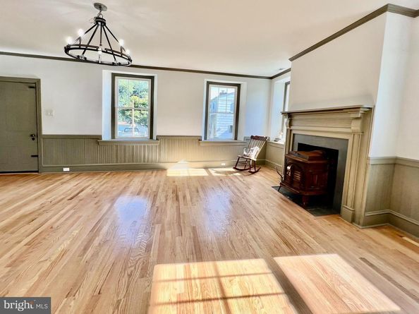 2437 Patane Avenue, Abington PA 19001
