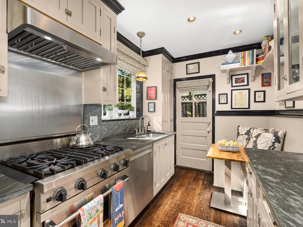 4438 Lowell Street NW, Washington DC 20016
