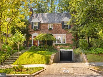 4438 Lowell Street NW