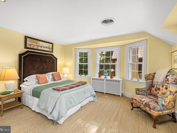 4438 Lowell Street NW, Washington DC 20016