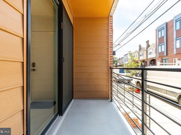 1649 6TH Street N, Philadelphia PA 19122