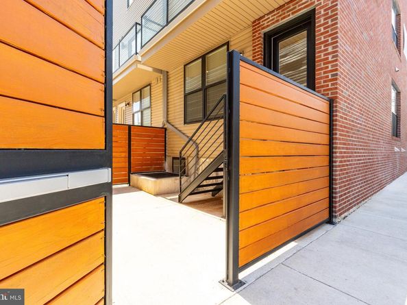 1649 6TH Street N, Philadelphia PA 19122