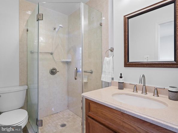 4517 Pinecrest Heights Drive, Annandale VA 22003