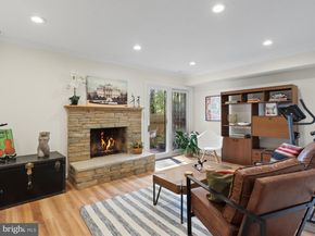 4517 Pinecrest Heights Drive, Annandale VA 22003