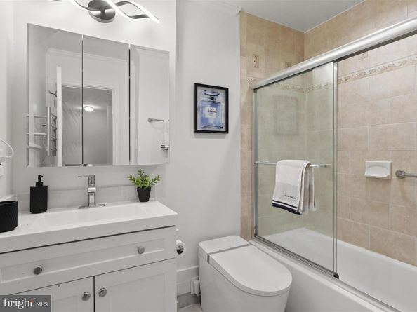 4517 Pinecrest Heights Drive, Annandale VA 22003