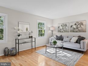 4517 Pinecrest Heights Drive, Annandale VA 22003