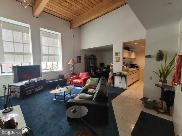 11 N 2nd Street 306, Philadelphia PA 19106