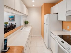 11 N 2nd Street 306, Philadelphia PA 19106