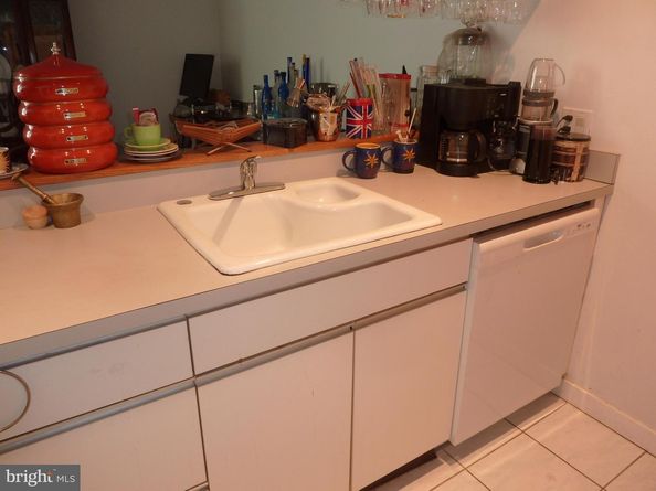11 N 2nd Street 306, Philadelphia PA 19106