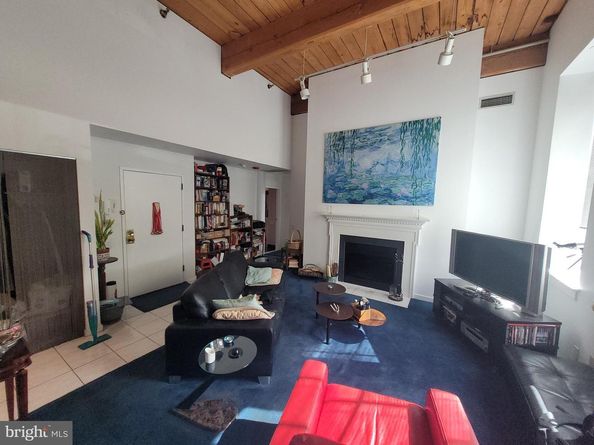 11 N 2nd Street 306, Philadelphia PA 19106