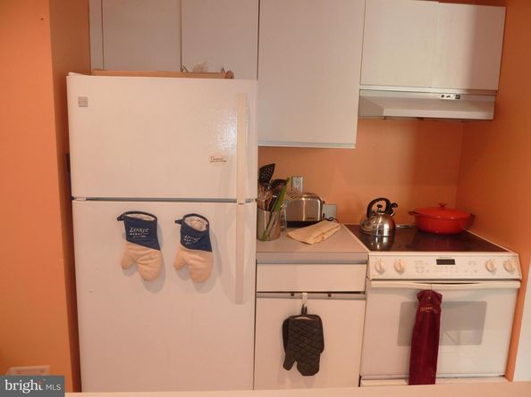11 N 2nd Street 306, Philadelphia PA 19106