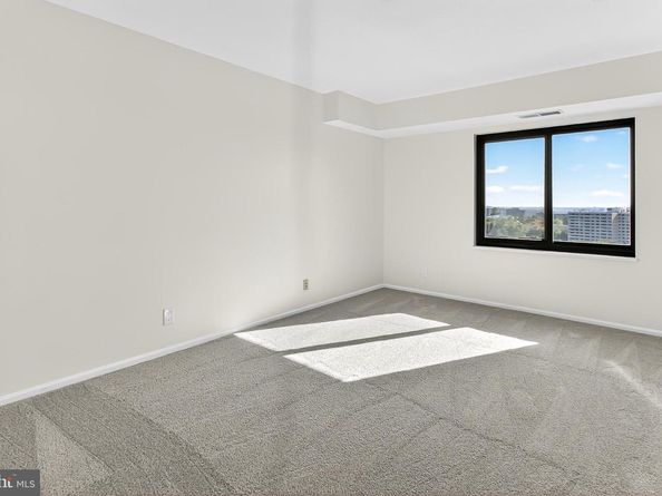 205 Yoakum Parkway 1509, Alexandria VA 22304