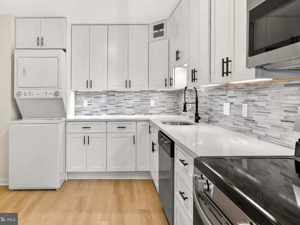 205 Yoakum Parkway 1509, Alexandria VA 22304