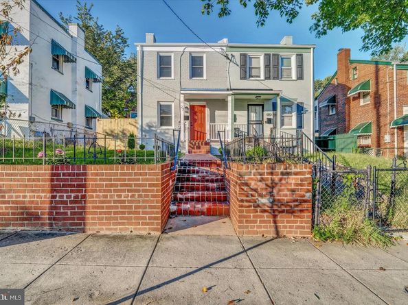 27 47TH Street SE, Washington DC 20019