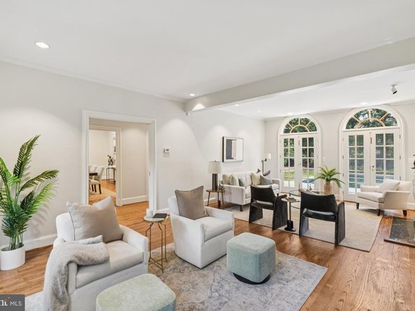 1545 35TH Street NW, Washington DC 20007