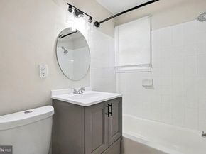 40 E Reed Avenue, Alexandria VA 22305