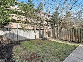 40 E Reed Avenue, Alexandria VA 22305