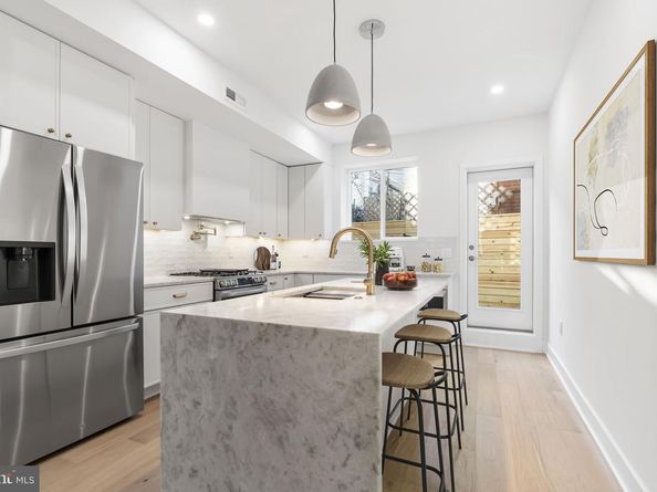 1318 S 8TH Street, Philadelphia PA 19147