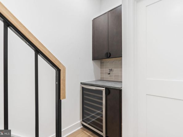 1318 S 8TH Street, Philadelphia PA 19147