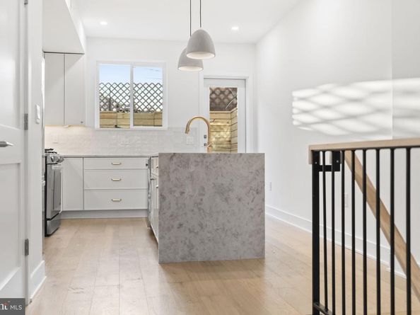 1318 S 8TH Street, Philadelphia PA 19147