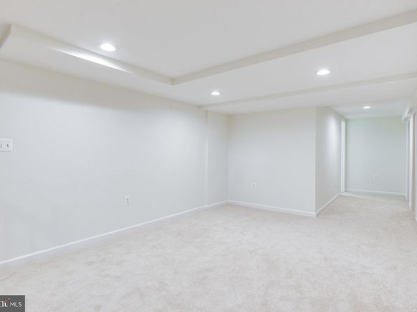 408 Branch Road SE, Vienna VA 22180