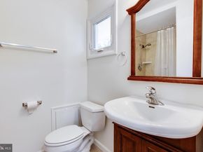 408 Branch Road SE, Vienna VA 22180