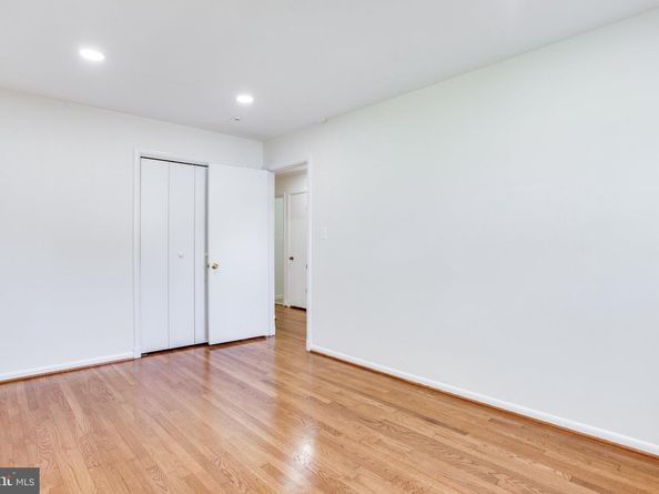 408 Branch Road SE, Vienna VA 22180