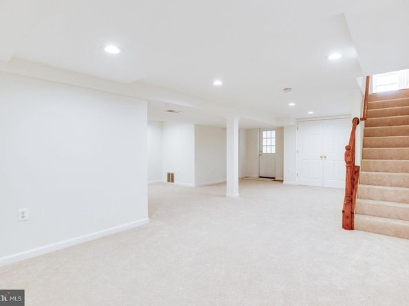 408 Branch Road SE, Vienna VA 22180