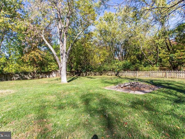 408 Branch Road SE, Vienna VA 22180