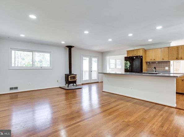 408 Branch Road SE, Vienna VA 22180