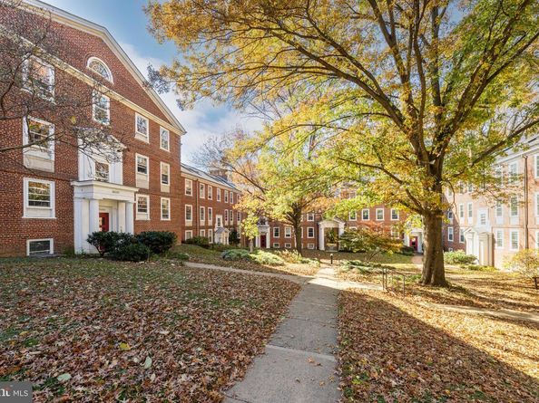 3610 39TH Street NW E545, Washington DC 20016