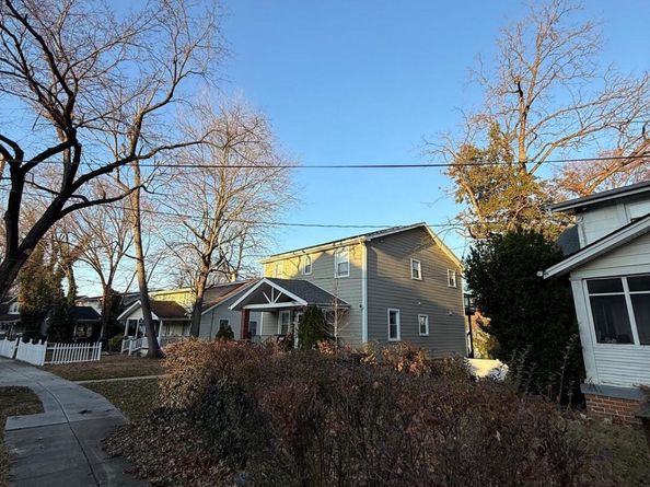 2137 30TH Street NE, Washington DC 20018