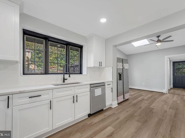 301 Shadeland Avenue, Drexel Hill PA 19026