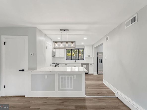 301 Shadeland Avenue, Drexel Hill PA 19026