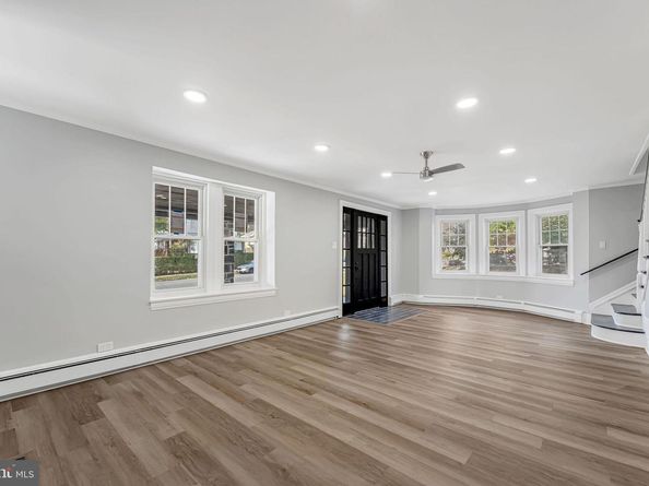 301 Shadeland Avenue, Drexel Hill PA 19026