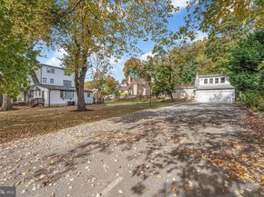 301 Shadeland Avenue, Drexel Hill PA 19026