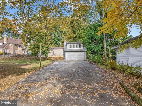 301 Shadeland Avenue, Drexel Hill PA 19026