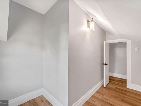 301 Shadeland Avenue, Drexel Hill PA 19026