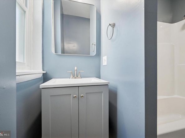 5715 Leonard Street, Philadelphia PA 19149