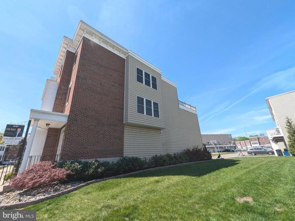 3300 Pietro Way, Philadelphia PA 19145