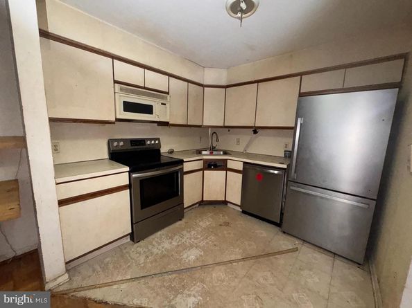 1134 South Street A, Philadelphia PA 19147