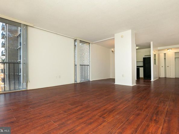 4600 S Four Mile Run Drive 623, Arlington VA 22204