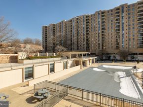 4600 S Four Mile Run Drive 623, Arlington VA 22204