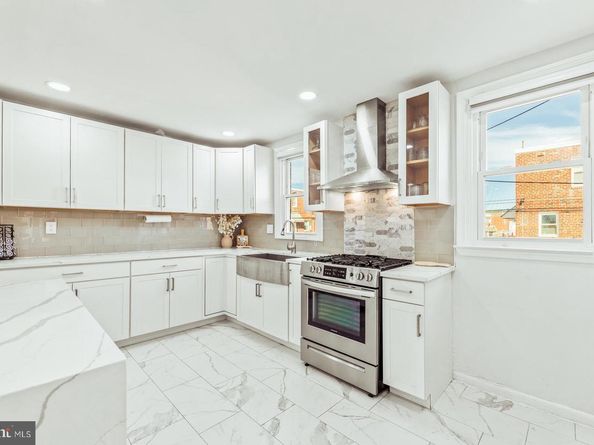 1809 Fox Chase Road, Philadelphia PA 19152