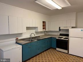 2252 S Darien Street, Philadelphia PA 19148